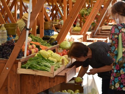 Ponuda na gradskoj tržnici u Zadru