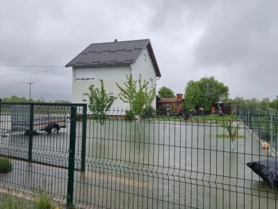 Plodna tla pretvorena u jezera