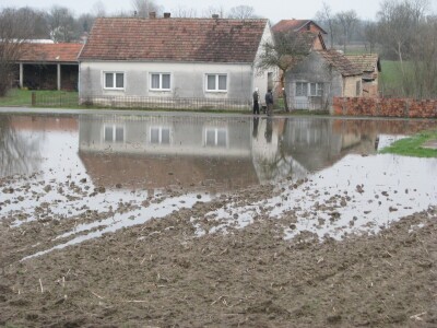 Poplave dovode u pitanje proljetnu sjetvu u desetak gradiških sela