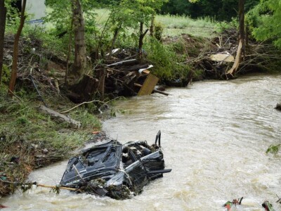 Poplave u Tesliću Poplave u Tesliću