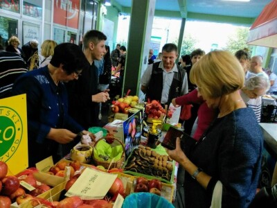 Popodnevna tržnica osječke Solidarne ekološke grupe