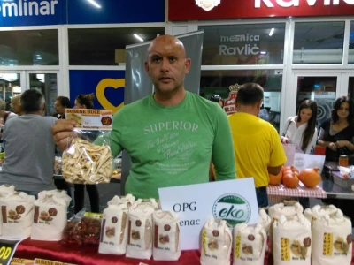 Popodnevna tržnica osječke Solidarne ekološke grupe
