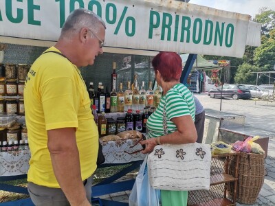 Porodično pčelarstvo Bahić Porodično pčelarstvo Bahić