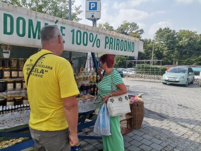 Porodično pčelarstvo Bahić Porodično pčelarstvo Bahić