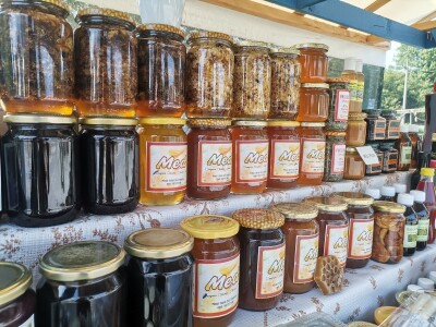 Porodično pčelarstvo Bahić Porodično pčelarstvo Bahić