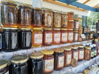 Porodično pčelarstvo Bahić Porodično pčelarstvo Bahić