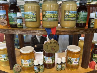 Porodično pčelarstvo Ombašić