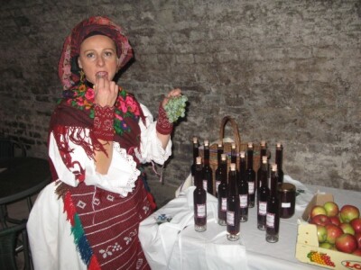 Slatko bijelo grožđe i liker od portugisca