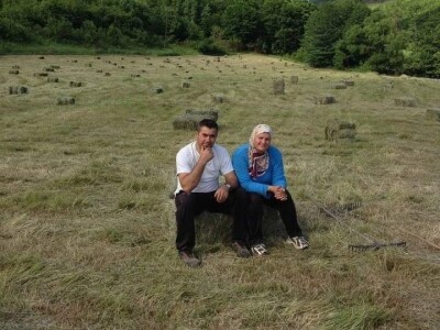 Posjeduju dvije vodenice, a uzgajaju i domaće povrće i žitarice