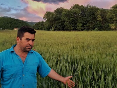 Posjeduju dvije vodenice, a uzgajaju i domaće povrće i žitarice