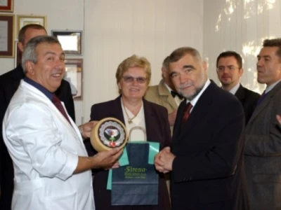 Posjet Stjepana Mesića Sirani Gligora