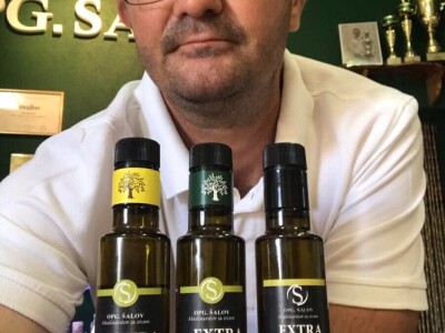 Posvojene stoljetne masline u Marinskoj Zagori unikatni poklon za Novu godinu