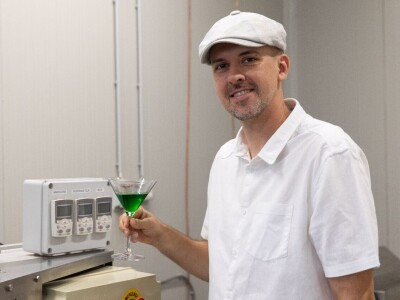 POTEKLO PRVO TEKUĆE ZLATO: POTEKLO PRVO TEKUĆE ZLATO: