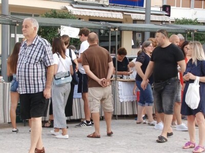 Poticanjem domaće proizvodnje potičemo ruralni razvoj Poticanjem domaće proizvodnje potičemo ruralni razvoj
