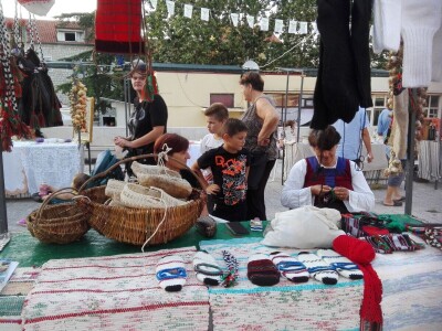 Poticanjem domaće proizvodnje potičemo ruralni razvoj Poticanjem domaće proizvodnje potičemo ruralni razvoj