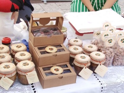 Poticanjem domaće proizvodnje potičemo ruralni razvoj Poticanjem domaće proizvodnje potičemo ruralni razvoj