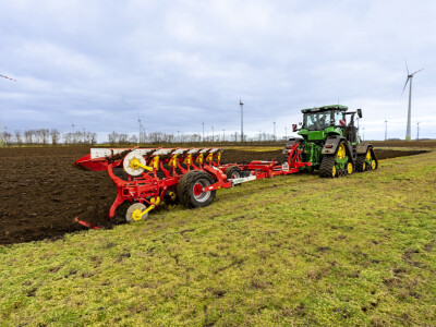 Potinger polunošeni  plug Potinger polunošeni  plug