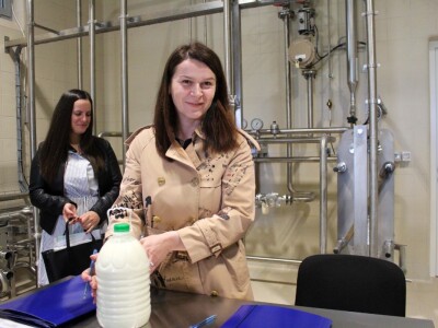 Potpisivanje ugovora u virovitičkoj mljekari