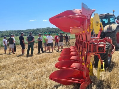 Pottinger - predstavljanje balirke i sijačice