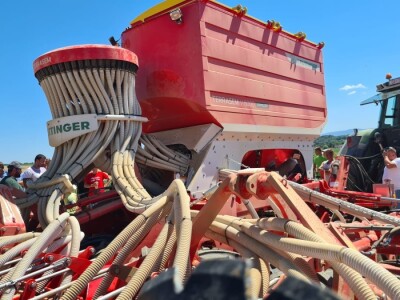 Pottinger - predstavljanje balirke i sijačice