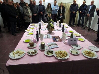 POVENJAK 2020: Bore Pedić iz Zadra prepustio prijelazni pehara maslinarima iz Poreča