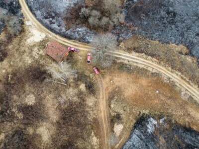 Požar između Barilovića i Krnjaka