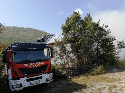 Požar u selu Jasen