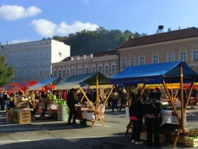 Izložba na Trgu svetog Trojstva