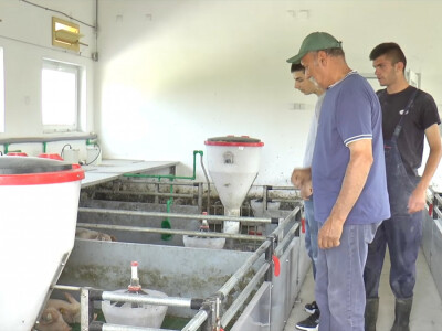 Poljoprivredna škola Ruma, moderna oprema