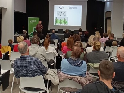 Predavanje prof. dr. sc. Josipa Kusaka o ulozi vuka u prirodnim ekosustavima i značaju njegovog očuvanja.