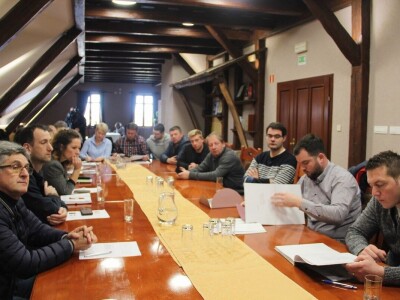 Predstavljen projekt klonske selekcije autohtone vinske sorte pušipel Predstavljen projekt klonske selekcije autohtone vinske sorte pušipel