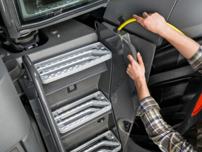 Predstavljena nova generacija Claas Axion 9 traktora