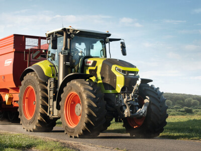 Predstavljena nova generacija Claas Axion 9 traktora