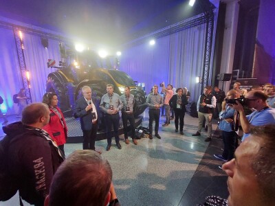 Predstavljena Valtra S416  - najjači predstavnik šeste generacije S serije