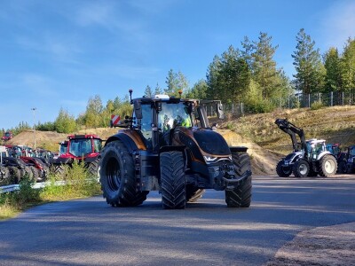 Predstavljena Valtra S416  - najjači predstavnik šeste generacije S serije