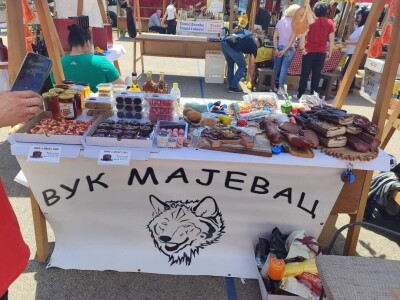 Preko 100 ekipa na Ozrenskom festivalu mesa Preko 100 ekipa na Ozrenskom festivalu mesa