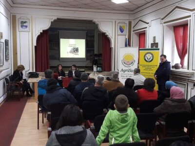 Presadnice i povrće u plasteniku: Zavod za poljoprivredu USK organizira edukacije