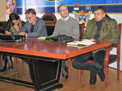 Pretnje i ucene malinarima