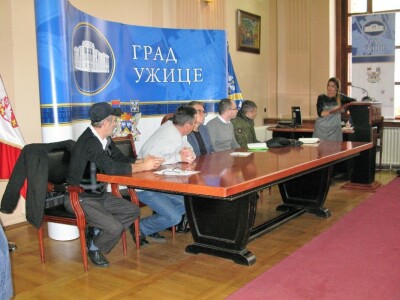 Pretnje i ucene malinarima