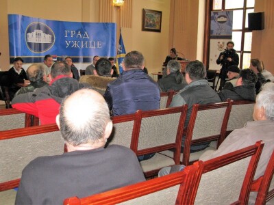 Pretnje i ucene malinarima