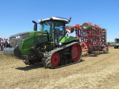 Prezentacija poljoprivredne mehanizacije u organizaciji tvrtke Grapak