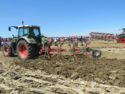 Prezentacija poljoprivredne mehanizacije u organizaciji tvrtke Grapak