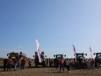 Prezentacija Steyr traktora, Kvarnelad priključnih i JCB strojeva tvrtke Grapak