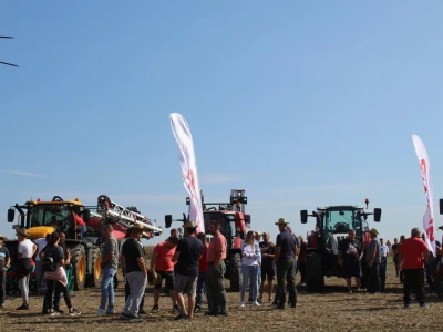 Prezentacija Steyr traktora, Kvarnelad priključnih i JCB strojeva tvrtke Grapak