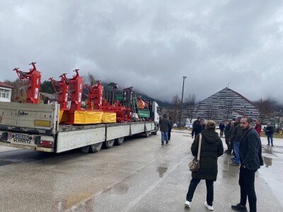 Priključke za traktor dobilo 14 kupreških poljoprivrednika