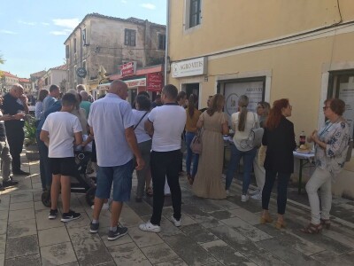 Primjer Marije Josić: Samozaposlila se u vlastitom laboratoriju za analizu grožđa, mošta i vina! Primjer Marije Josić: Samozaposlila se u vlastitom laboratoriju za analizu grožđa, mošta i vina!