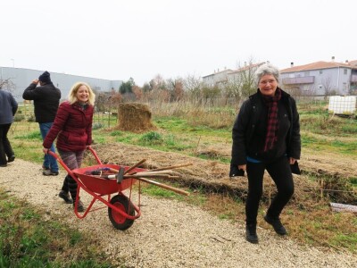 Priprema perma gredica za ranu sjetvu povrtnih kultura