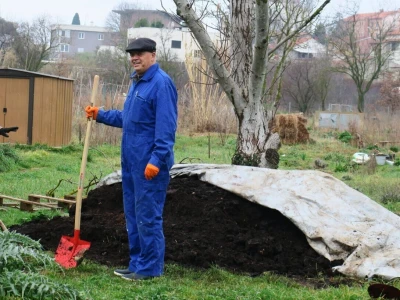 Priprema perma gredica za ranu sjetvu povrtnih kultura