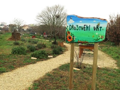 Priprema perma gredica za ranu sjetvu povrtnih kultura