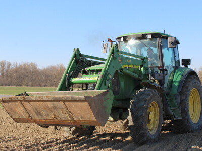 Priprema za proljetnu sjetvu u valpovačkom kraju
